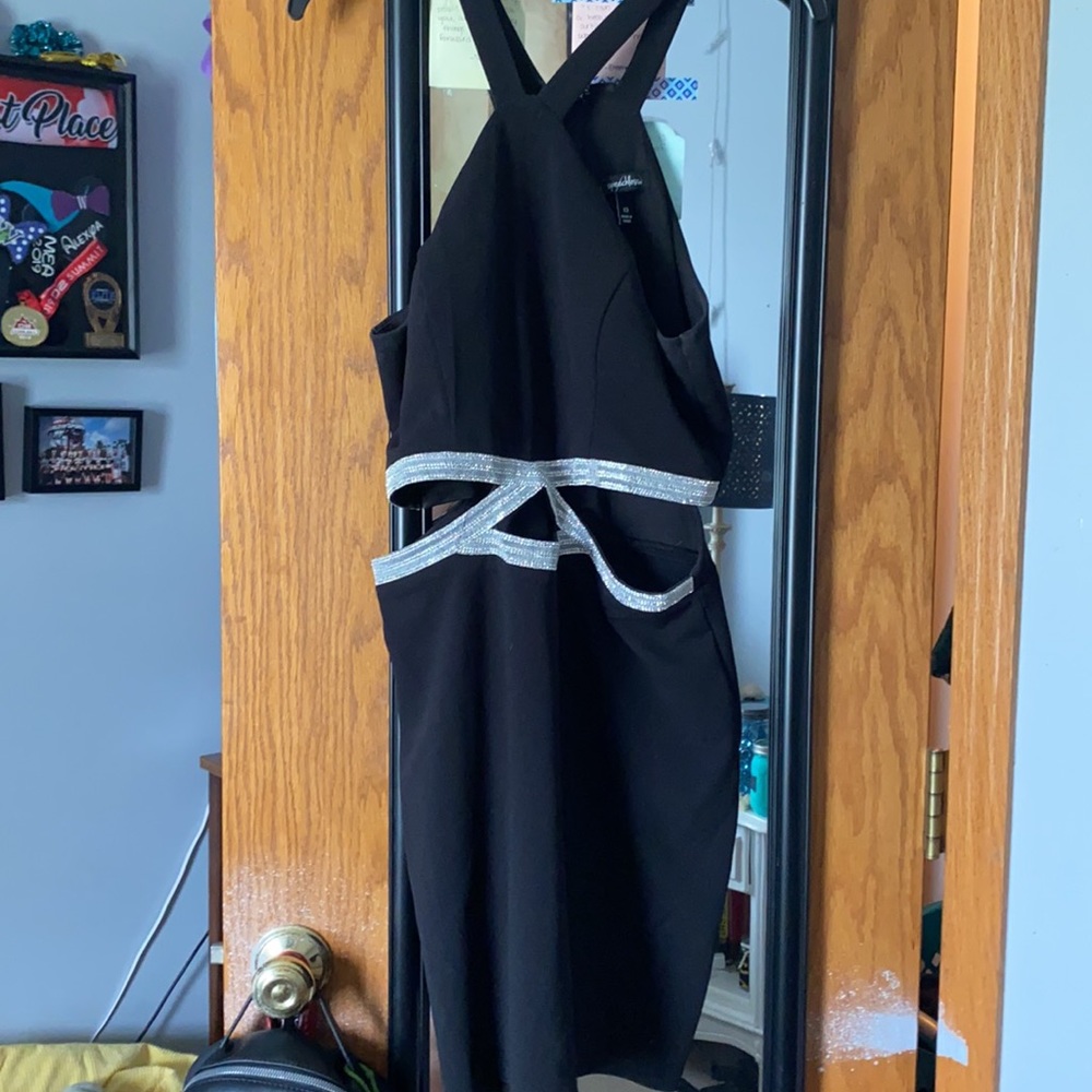 Black Bodycon Dress.